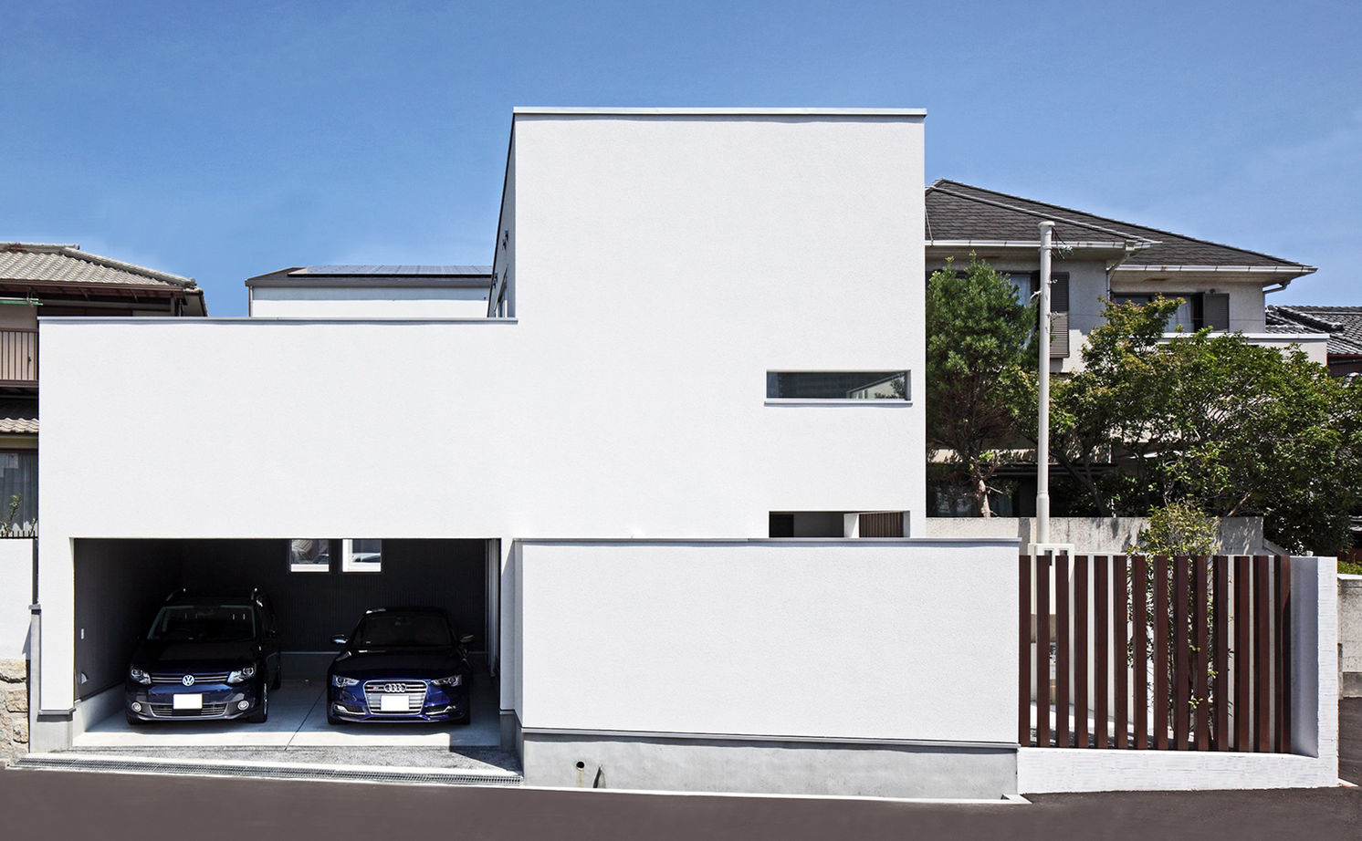 ヤマダホームズ 敷地の高低差を活かした空間構成で、家族の気配と温もりを感じる住まいの建築実例画像5