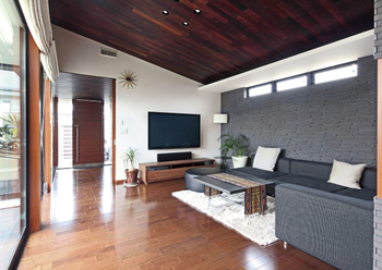 ヤマダホームズ 【平屋】思い出深いバリ島をイメージ。中庭が開放感を彩る平屋の住まいの建築実例画像2