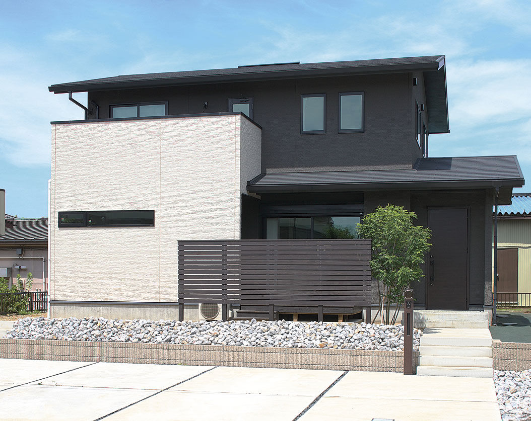 ヤマダホームズ 自由に座れる縁側で空間をつないで　多彩な暮らしを愉しむ住まいの建築実例画像3