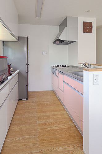 ヤマダホームズ 自由に座れる縁側で空間をつないで　多彩な暮らしを愉しむ住まいの建築実例画像5