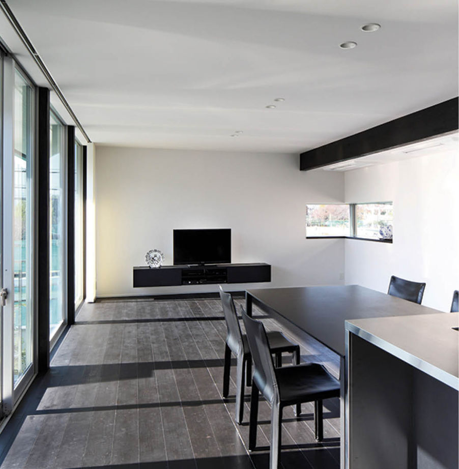 ヤマダホームズ 【ガレージハウス】視線を遮りながら内と外をつなぎ自然の心地よさを取り込む住まいの建築実例画像3