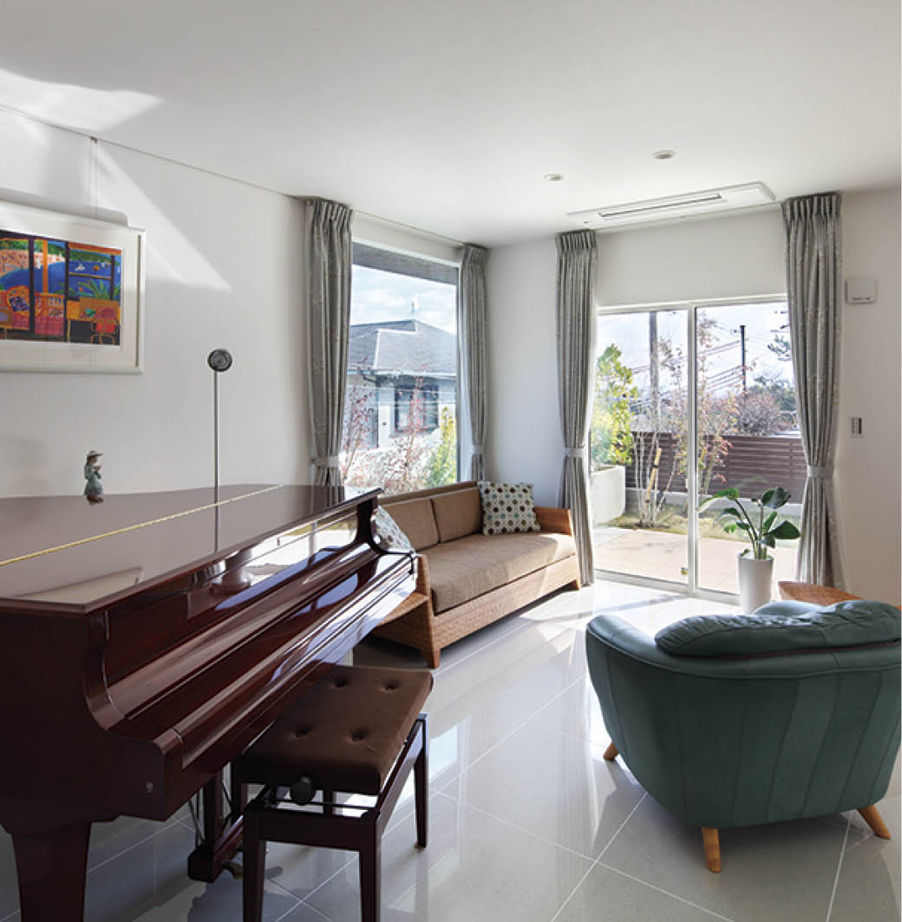 ヤマダホームズ 眺望とプライバシーを両立させてリビングから大パノラマを楽しむの建築実例画像4