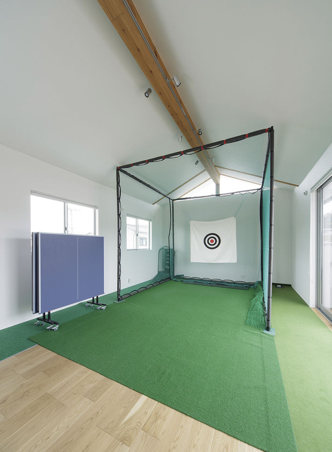 ヤマダホームズ 庭の景観を取り込み、玄関土間からLDKまでの一体感が楽しめる、ダイナミックな空間が心地いい住まいの建築実例画像9