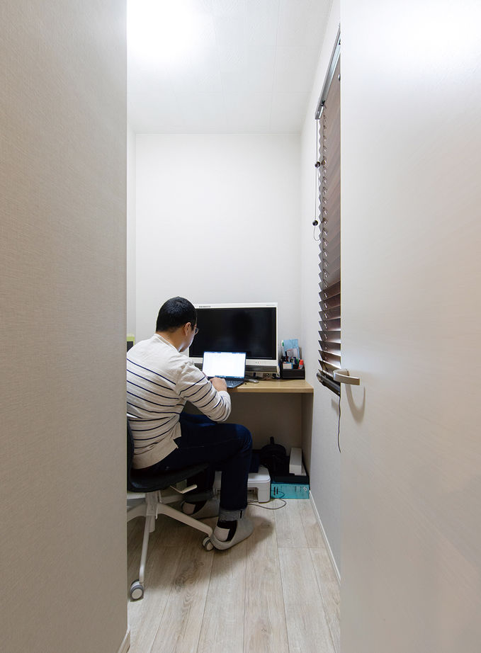 ヤマダホームズ 子育て＆共働き家族に暮らしやすい平屋。家事動線が良く、大容量の太陽光パネル、3台の駐車スペースも確保の建築実例画像7