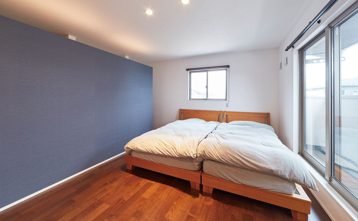 ヤマダホームズ 外部の視線を遮り、土間からLDKまで続く内に広がる設計が開放感を高めた、和モダンの住まいの建築実例画像7