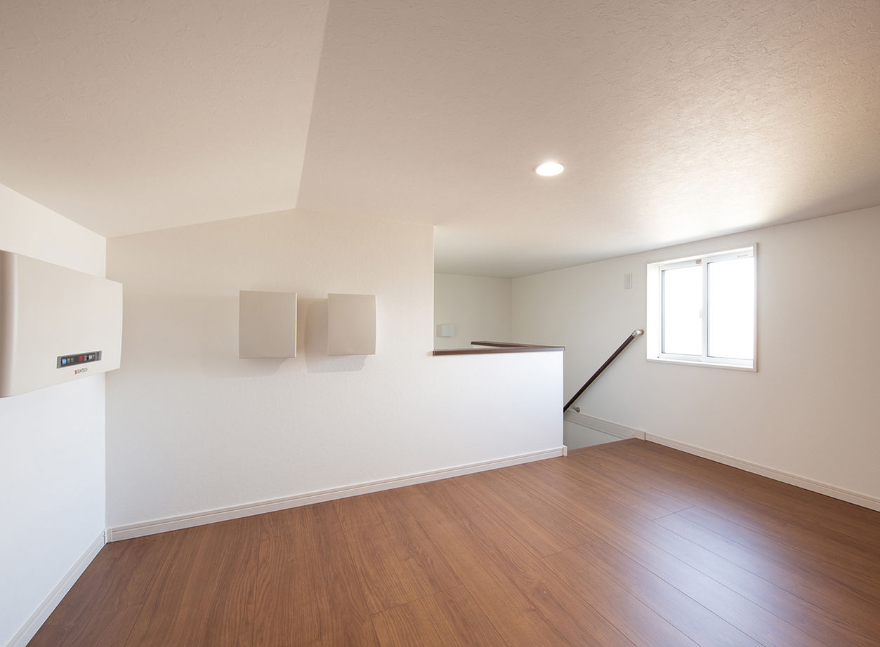 ヤマダホームズ 南面に開口と吹抜けを設けて、あふれる開放感とどこにいても家族の気配が感じられる、理想の住まいにの建築実例画像8