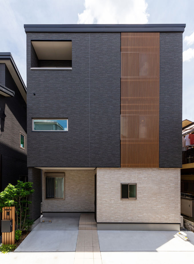 ヤマダホームズ [3階建て]プランニングの工夫で、22坪の土地に2台駐車・2世帯6人が快適に暮らせる住まいを実現の建築実例画像4