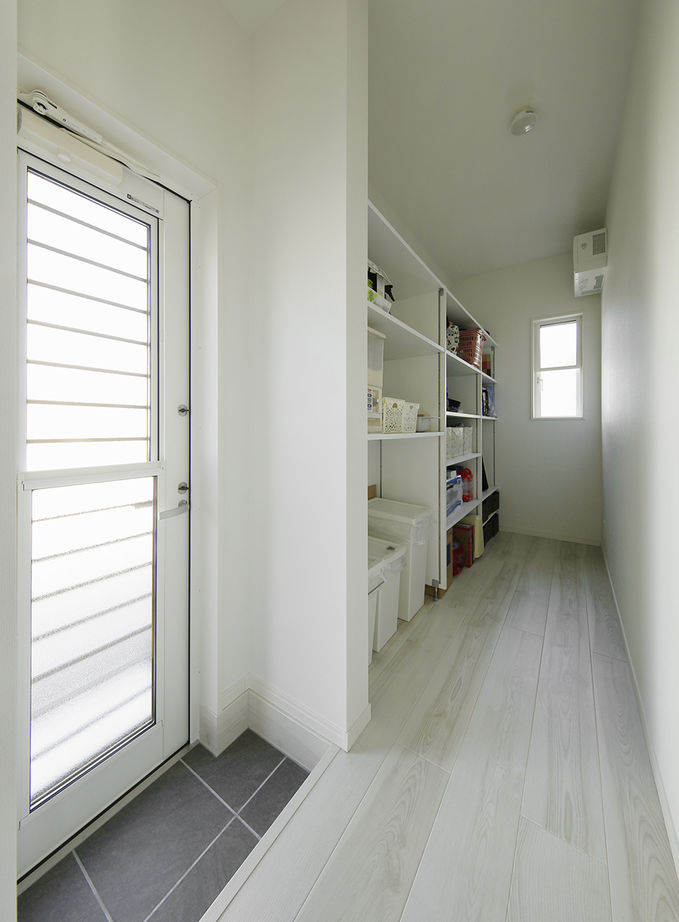 ヤマダホームズ 細部まで選び抜いて「すっきり」を追求した、シンプル間取りのモノトーン空間の建築実例画像4