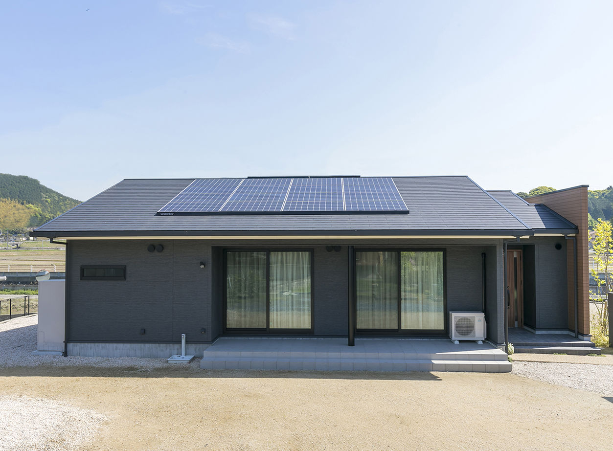 ヤマダホームズ 快適リビングに家族が集う。暮らしやすいサイズと間取りの平屋の家の建築実例画像10