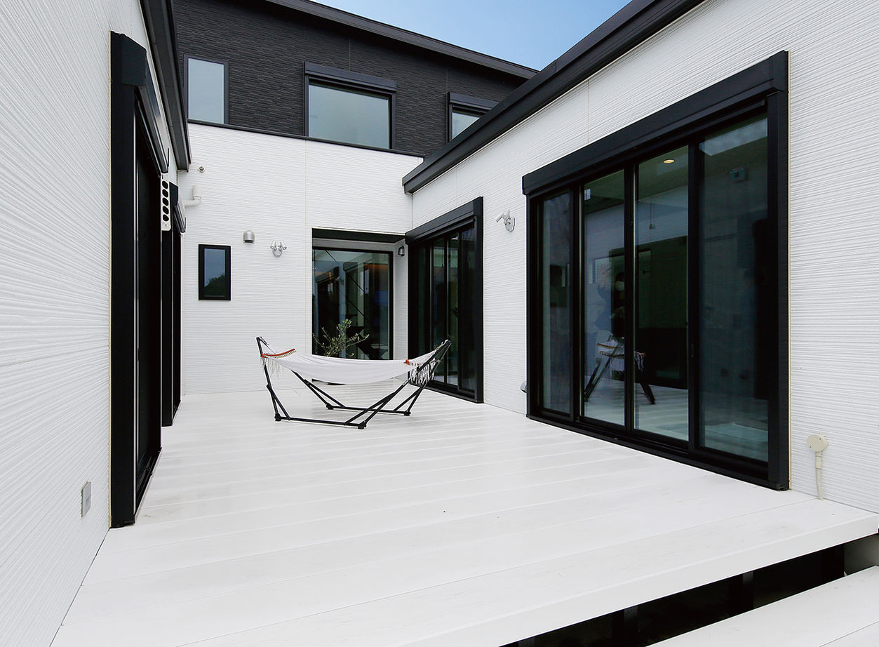 ヤマダホームズ 【3000万円台・間取り図あり】視線を気にせず人もペットものびのび。外に閉じ、内に開く家の建築実例画像9