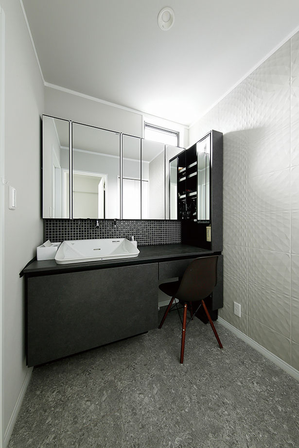 ヤマダホームズ 【3000万円台・間取り図あり】視線を気にせず人もペットものびのび。外に閉じ、内に開く家の建築実例画像10