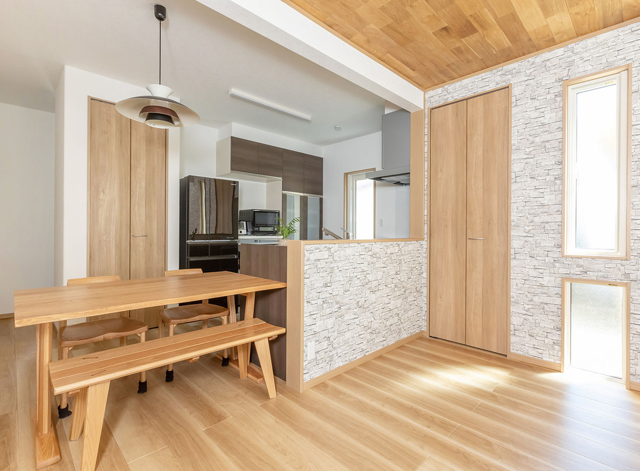 ヤマダホームズ 【70年先を見据えた未来型設計】たっぷり収納ですっきり暮らすの建築実例画像2