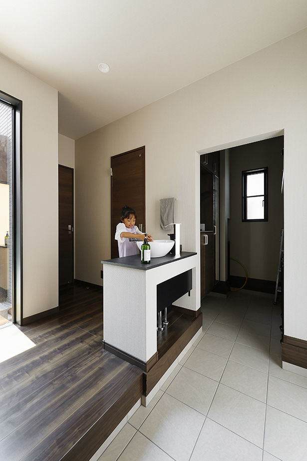 ヤマダホームズ コストを抑えても高級感たっぷり。ホテルライクで機能的な住まいの建築実例画像4