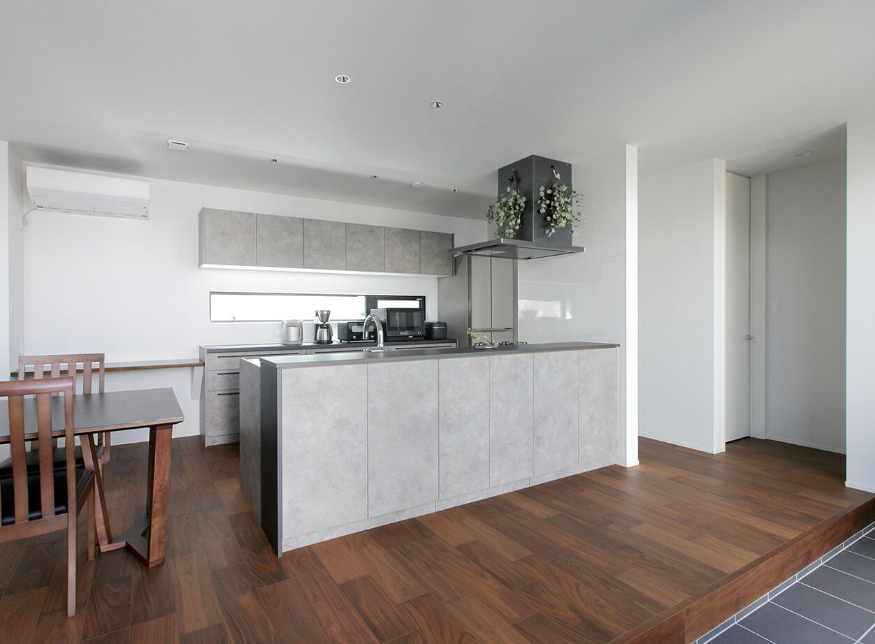 ヤマダホームズ 中庭を回遊しながら暮らす平屋の二世帯住宅の建築実例画像5