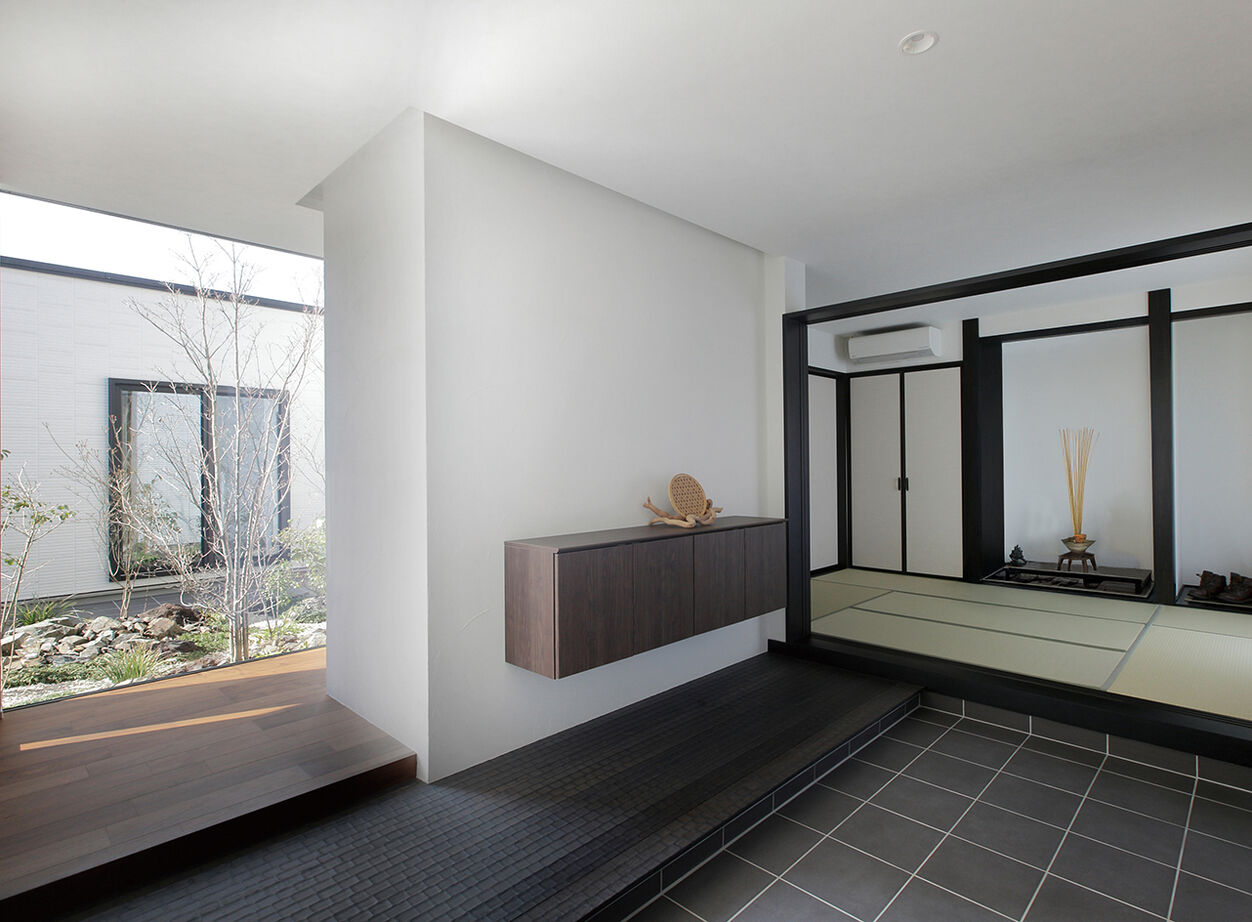 ヤマダホームズ 中庭を回遊しながら暮らす平屋の二世帯住宅の建築実例画像6