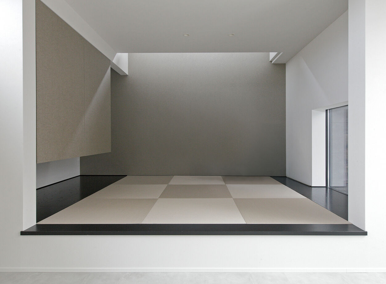 ヤマダホームズ カーテンレスでのびのびと暮らす中庭のある住まいの建築実例画像5