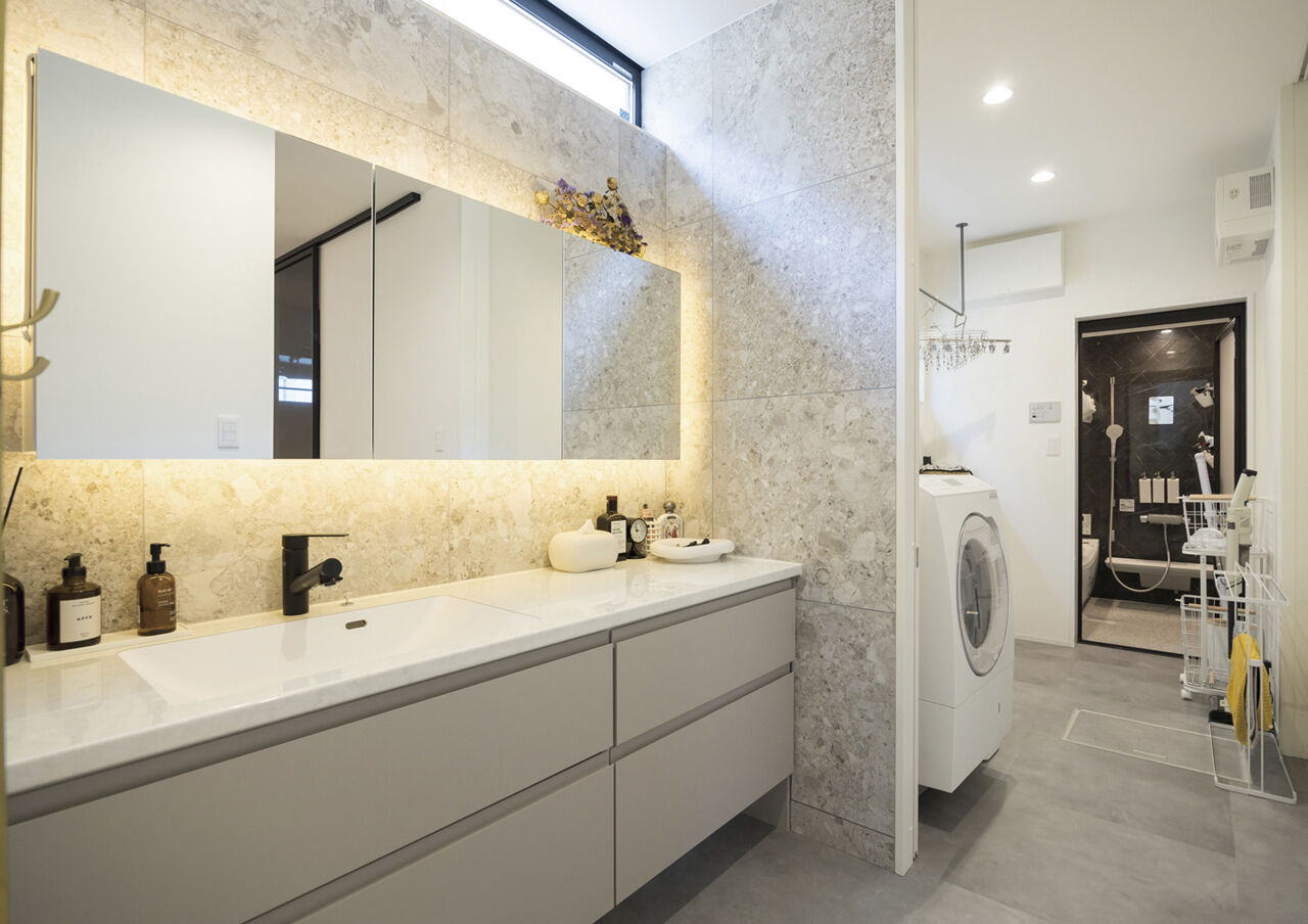 ヤマダホームズ どこをとっても絵になる、吹抜けのあるＬＤＫと二の字キッチン。オーバースライダーのガレージハウスの建築実例画像8