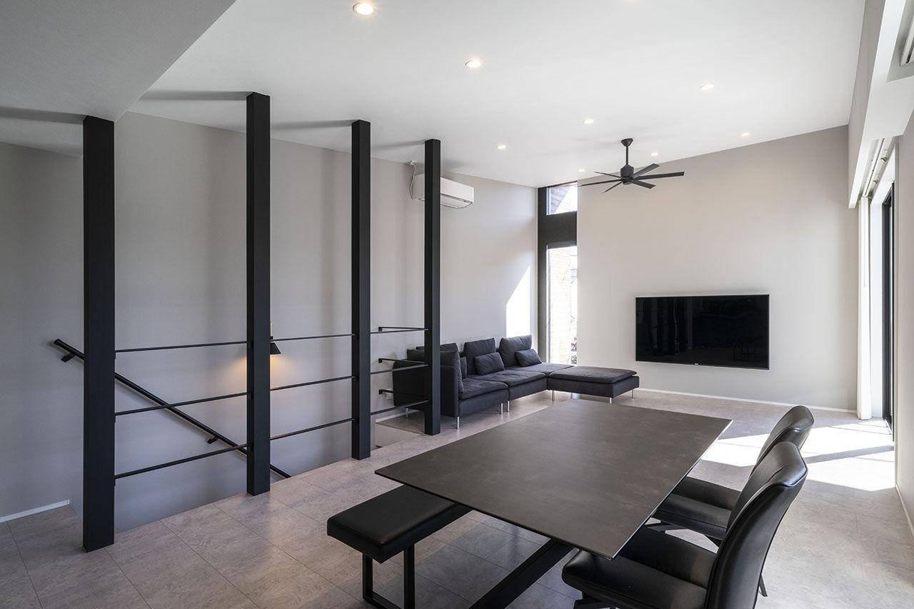 愛される「LDK」iiMA by VISIO 【2階リビング/30坪台】コの字型形状で私たちだけの空間。住み心地も高級感も全てを叶えたホテルライクな家の建築実例画像2