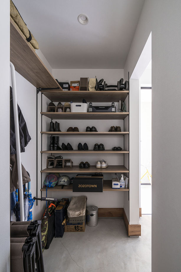 愛される「LDK」iiMA by VISIO 【キッチン/リビング/バルコニー/30坪台/間取り有】 ロジアが繋ぐ内と外。 光が降り注ぎ開放感溢れる家の建築実例画像8