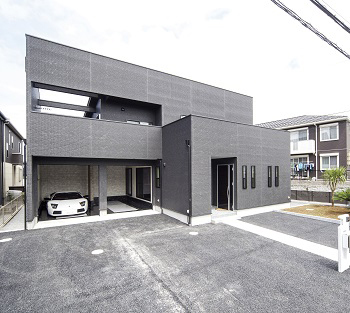 日栄商事 【2000万円台】自由設計でこだわりを叶えた   愛車がガレージに映える邸宅の建築実例画像7