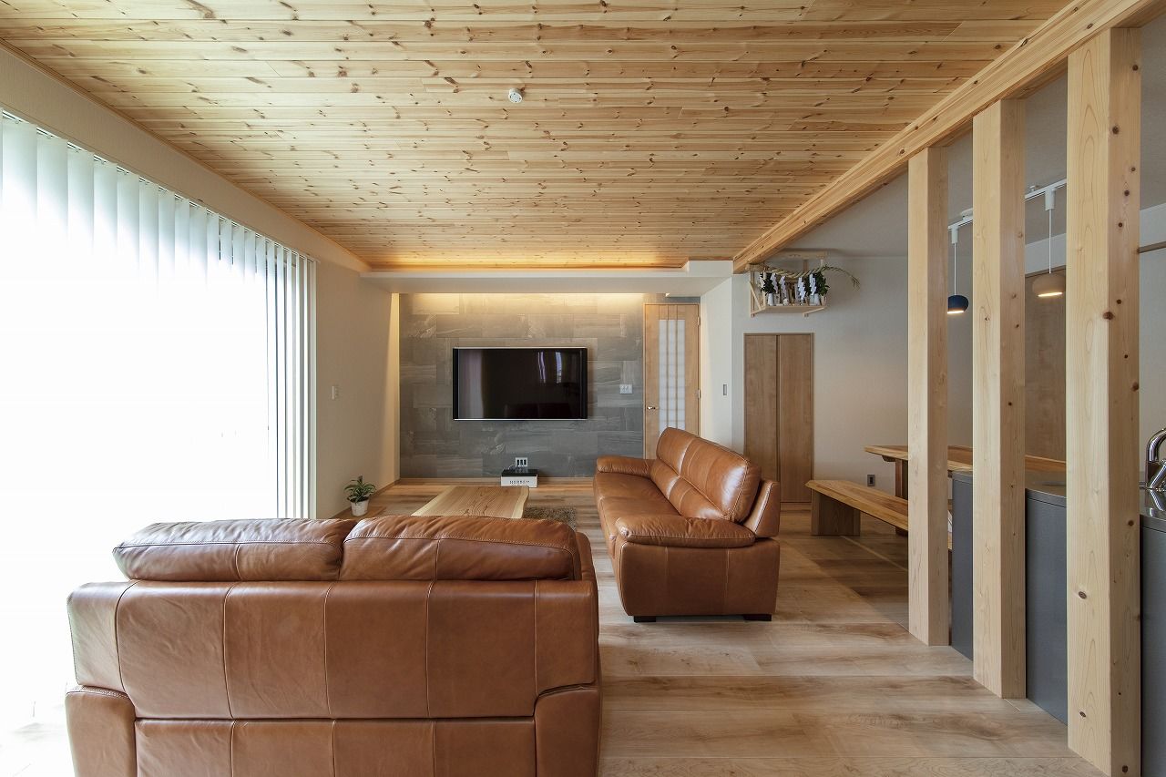 日栄商事 【間取り図有り】無垢材の質感が心地よさを演出。快適な和モダンの住まいを実現の建築実例画像4