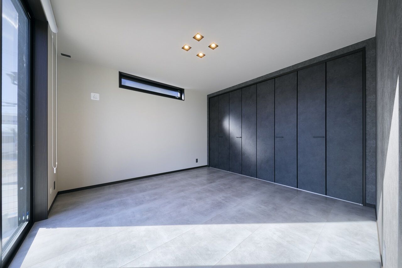 日栄商事 【3000万円内で叶うガレージの家/間取り図有】車やダイビングなど大容量の収納で趣味人も大満足の家の建築実例画像10