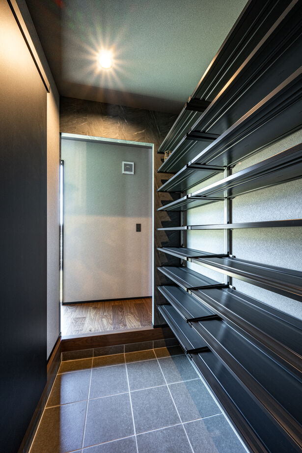 辰巳住研 【佐賀県/4000万円～/62.3坪/平屋】ゴルフを楽しむ趣味部屋に広々ドッグランがあり愛犬と暮らす理想の家。の建築実例画像9