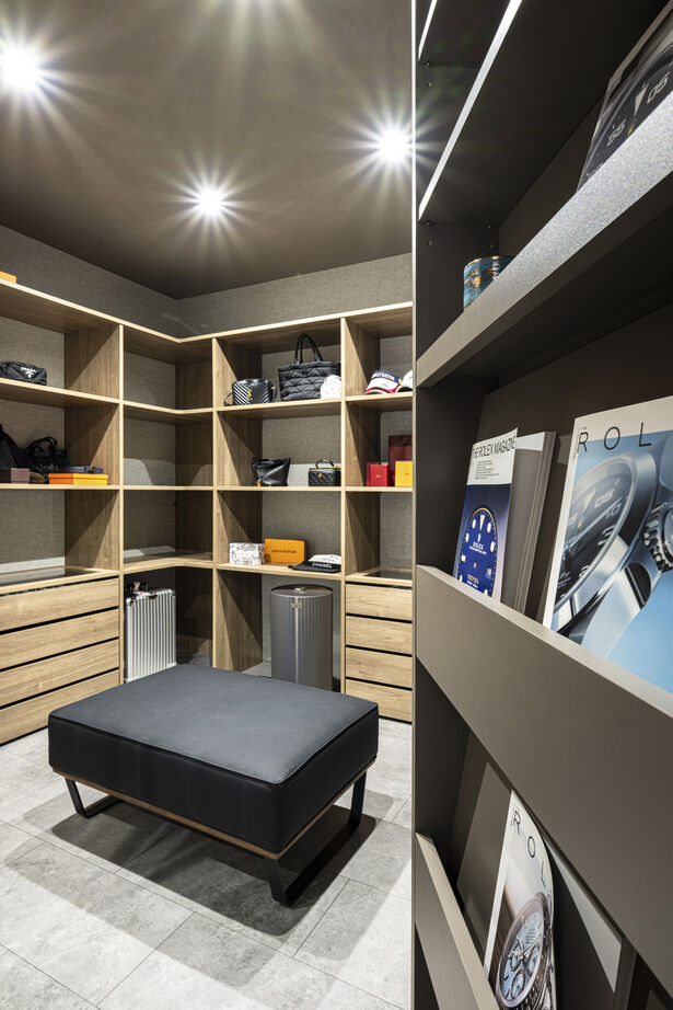 辰巳住研 【ガレージ/回遊動線/猫部屋/隠し扉】ディテールまで美しく。～ラグジュアリーに包まれたガレージハウス～の建築実例画像10