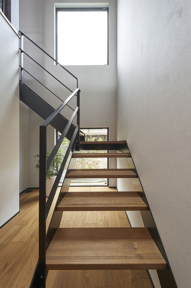 Gハウス 【大阪府/高気密高断熱/ハイグレード】住宅性能、デザイン、家事動線など、すべてを極めた珠玉の邸宅の建築実例画像3