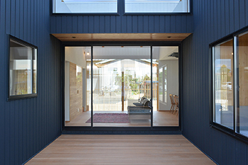 バロック 【愛知県西尾市×中庭のある平屋×和モダン】平屋＋ロフトのシンプルな間取りに、贅沢な「和」の趣をプラスの建築実例画像6