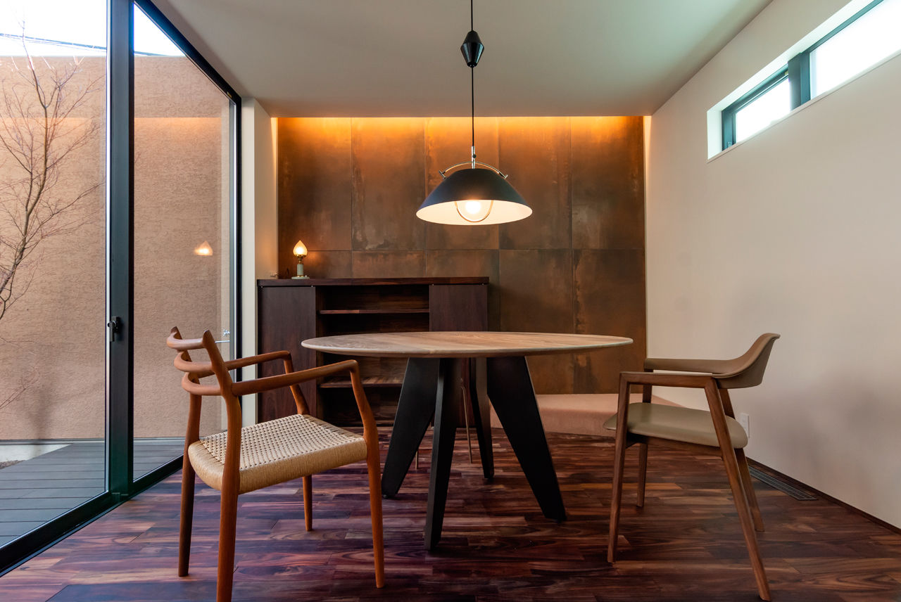 バロック 【愛知県｜中庭×ガレージハウス】シームレスな間取りで開放的に。イメージは「日本を愛する外国人の家」の建築実例画像3