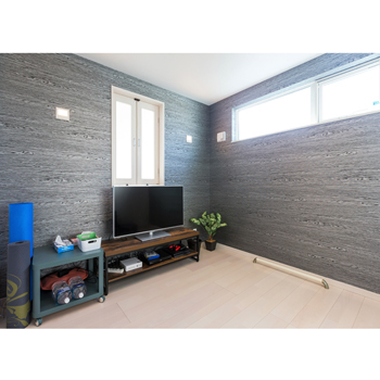 ヤマト住建 キッチンから家族みんなの様子が見える19畳超の広いLDKでも電気代は今のところO円！の建築実例画像5