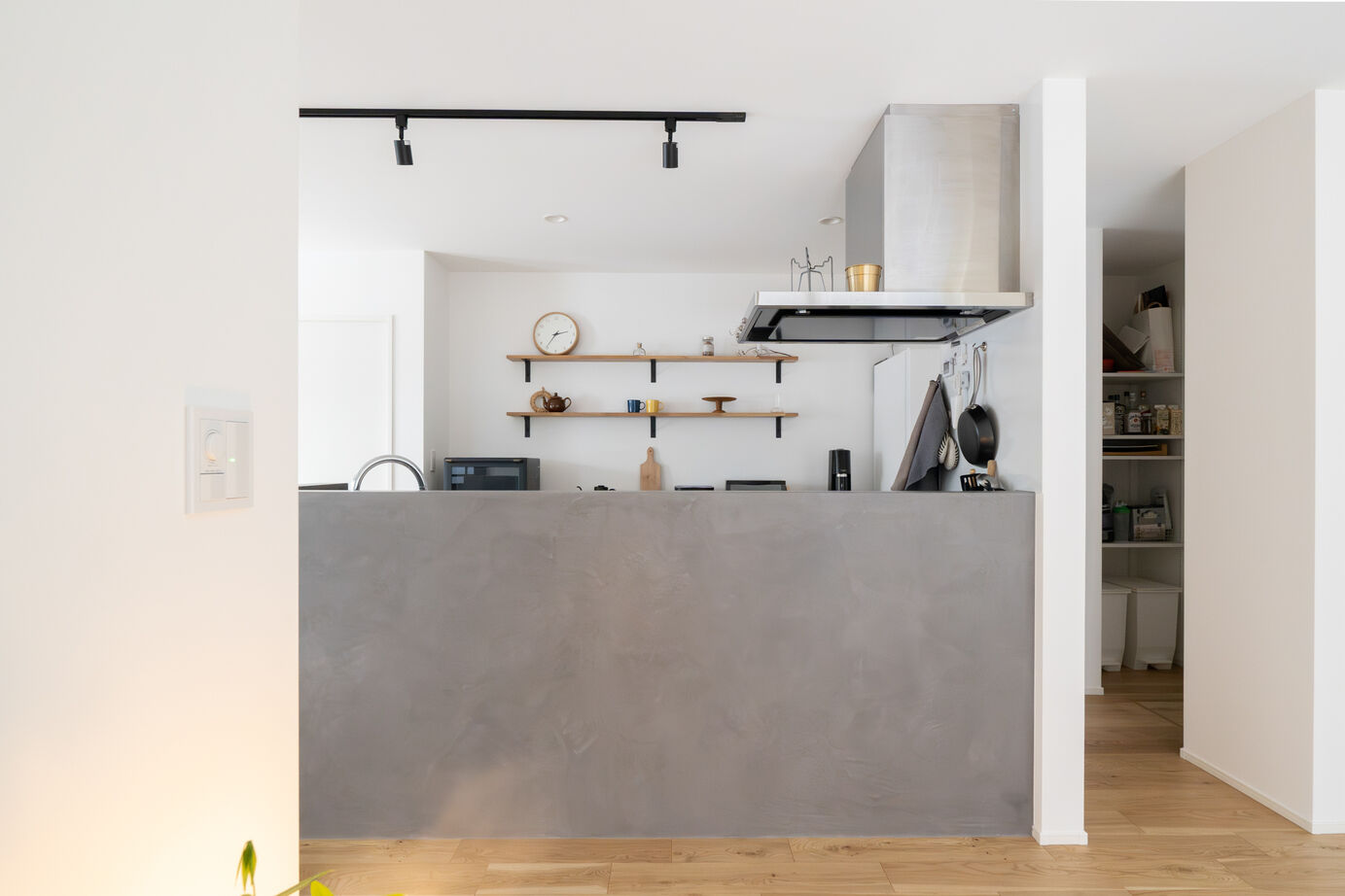 ヤマト住建 【平屋/家事ラク/２LDK】季節を愛でる庭のある、美しく機能的な平屋の家の建築実例画像4