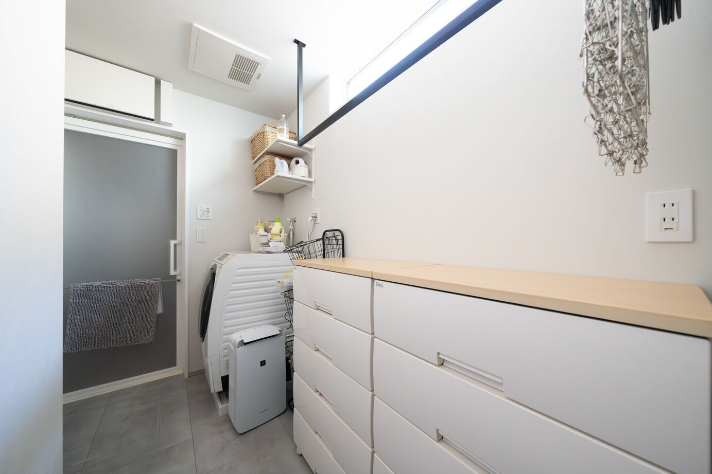 ヤマト住建 【４LDK/吹き抜け/家事ラク】家族との時間が増える、自然光あふれる吹き抜けリビングの建築実例画像8