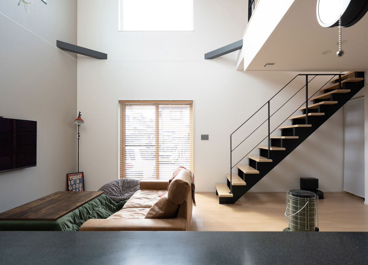 ヤマト住建 【吹き抜け/家事ラク】こだわりを詰め込んだ、アメリカンテイストの住まいの建築実例画像3