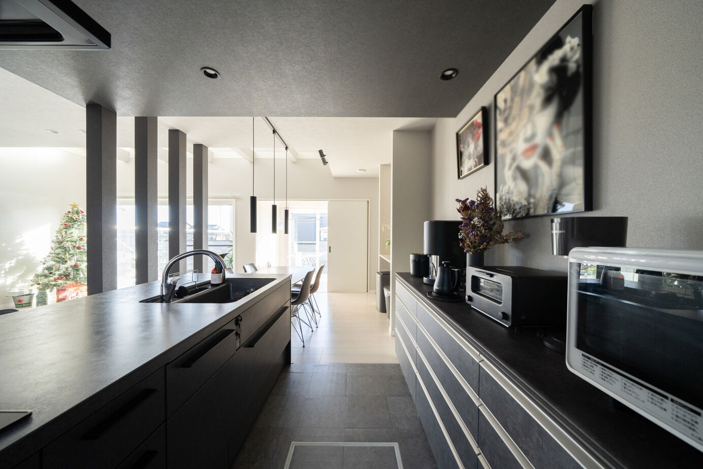 ヤマト住建 【ホテルライク／３LDK】美しさを極めた、アーティスティックな室内空間の建築実例画像2