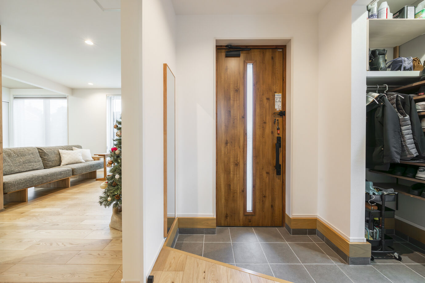 ヤマト住建 【エアフローシステム/長期優良住宅】回遊動線で暮らす、木の温もりを感じる住まいの建築実例画像4