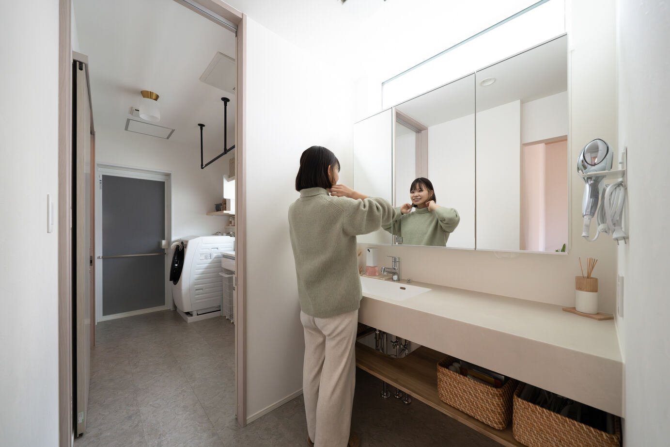 ヤマト住建 【省エネ／エアフローシステム】考え抜かれた回遊動線が叶えてくれる、ストレスフリーな毎日の建築実例画像7