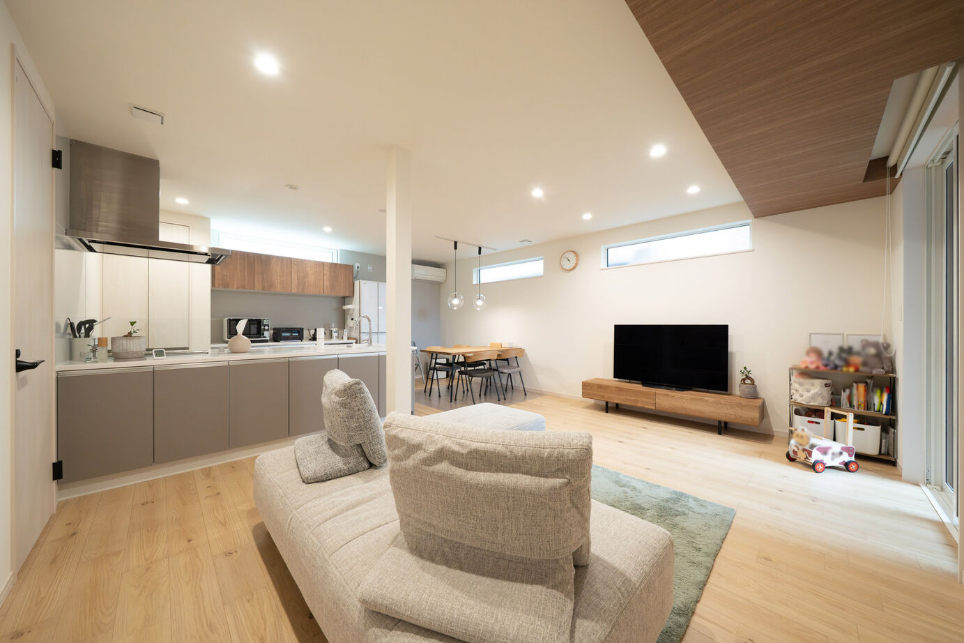 ヤマト住建 【回遊動線/家事ラク】家族みんなが集まりたくなる、優しさあふれるひろびろLDKの建築実例画像1