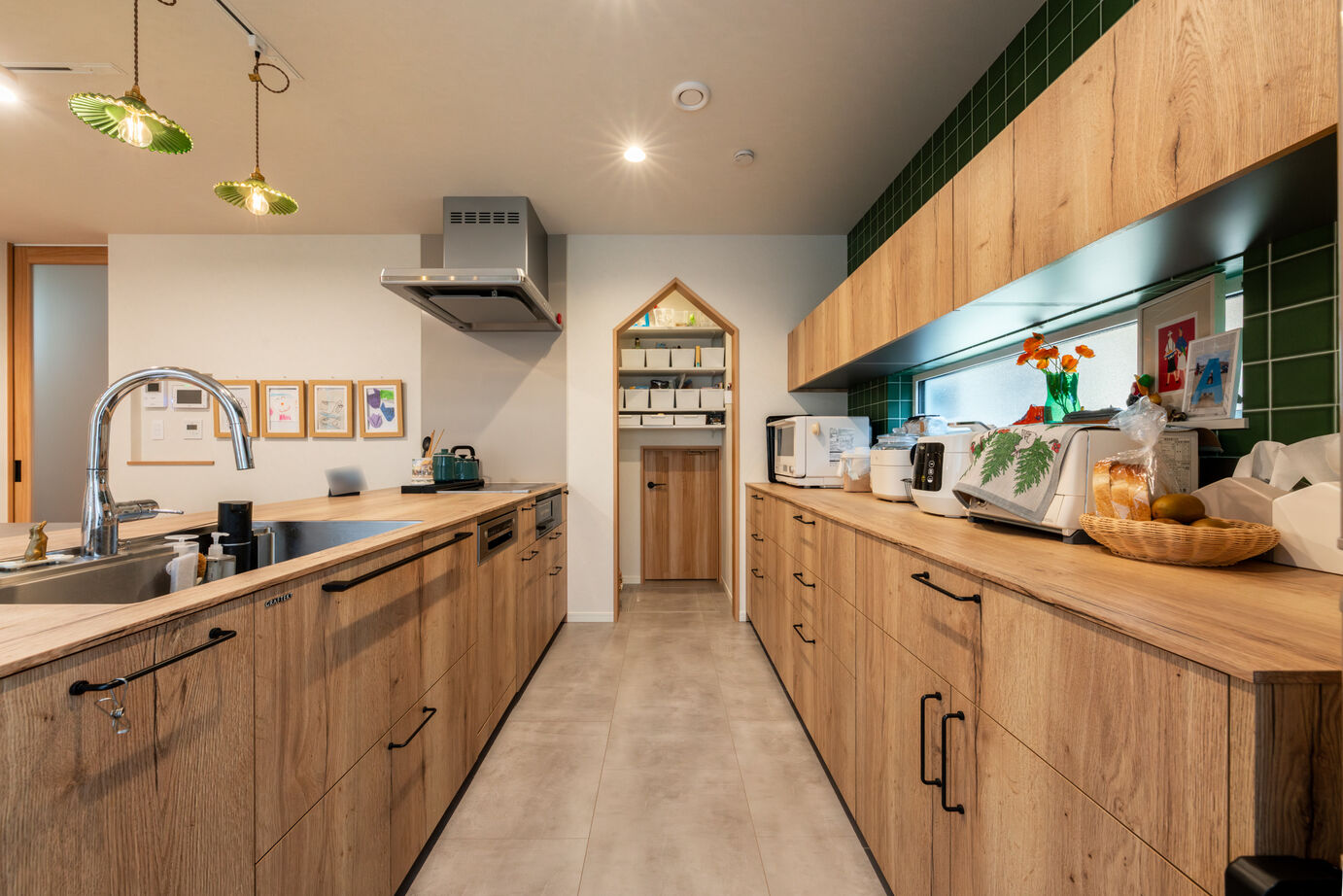 ヤマト住建 埼玉県南埼玉郡/全館換気空調システム「エコエアFine」/20帖超の吹抜けLDK/冬も半袖で過ごせる高性能な家の建築実例画像4