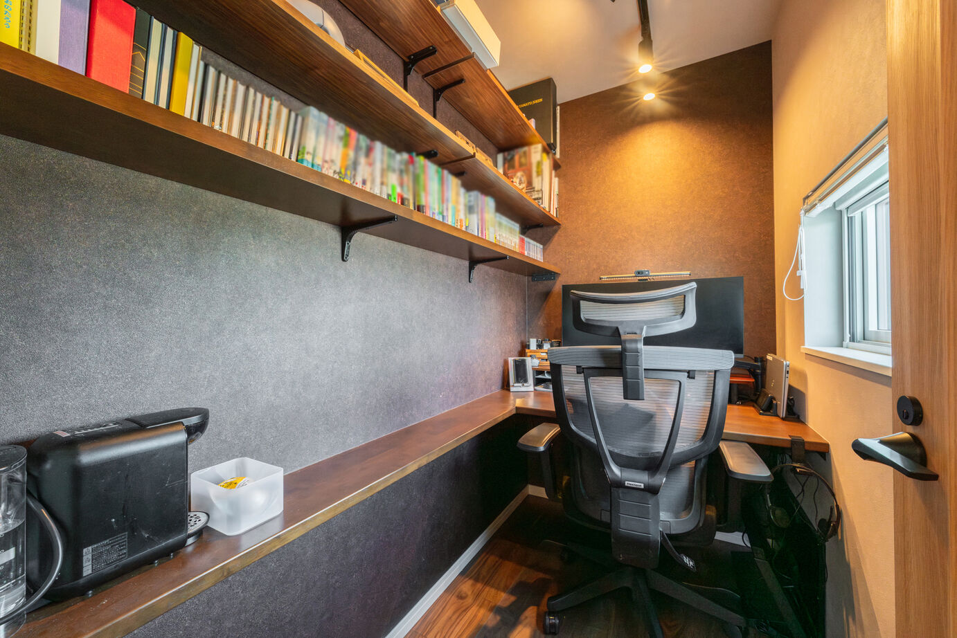 ヤマト住建 埼玉県南埼玉郡/全館換気空調システム「エコエアFine」/20帖超の吹抜けLDK/冬も半袖で過ごせる高性能な家の建築実例画像8