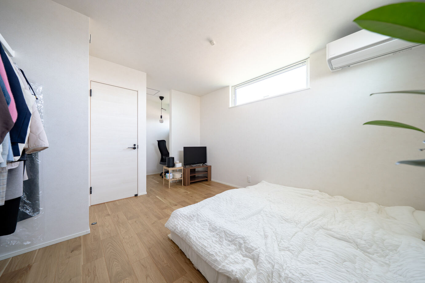 ヤマト住建 大阪府南河内郡/吹抜け/ホテルライクなカッコよさと家事動線の良さに大満足の建築実例画像9