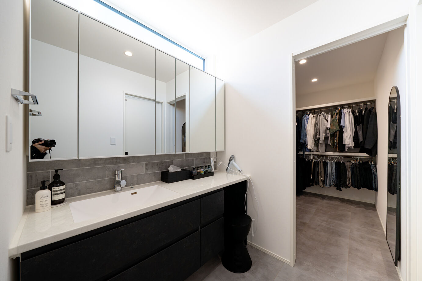 ヤマト住建 兵庫県加古川市/吹抜け/デザイン性も住み心地も実現。家で過ごす時間が何よりも幸せにの建築実例画像5