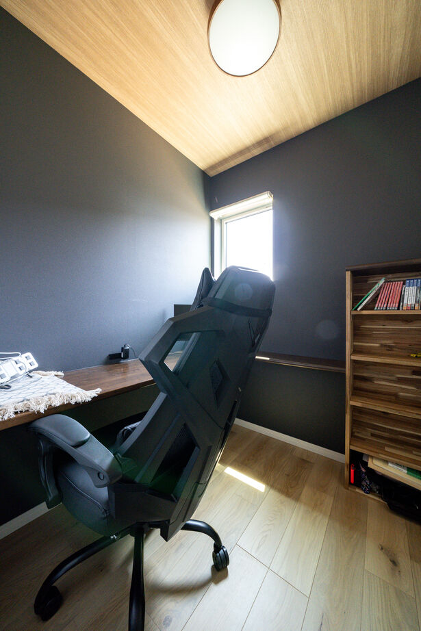 ヤマト住建 奈良県桜井市/吹抜けに家族の声が響く家。スカイバルコニーで叶えた、庭のある暮らしの建築実例画像10