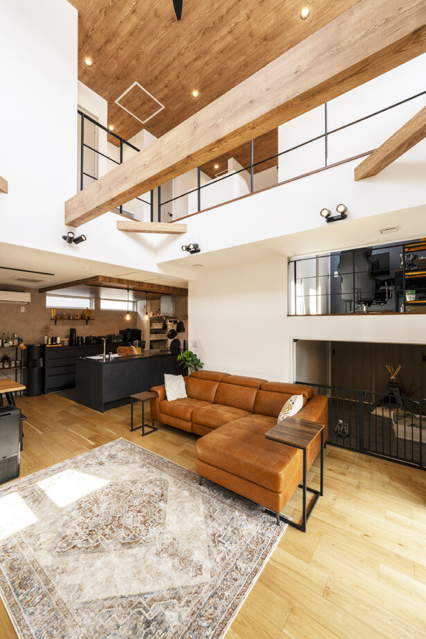 ヤマト住建 群馬県太田市/スキップフロアと大きなデッキが叶えた、理想の暮らしの建築実例画像2