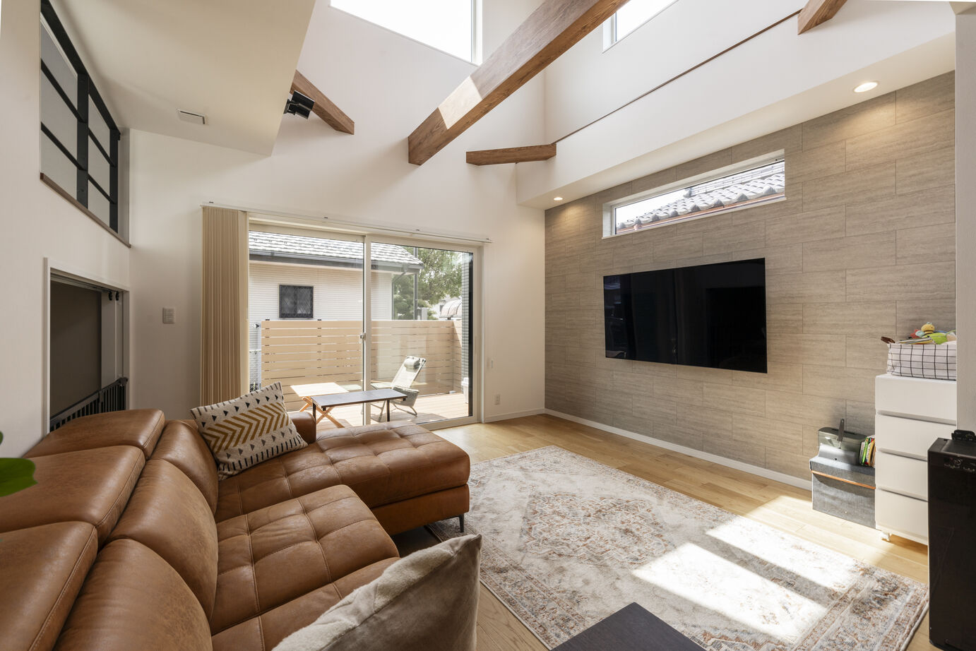 ヤマト住建 群馬県太田市/スキップフロアと大きなデッキが叶えた、理想の暮らしの建築実例画像4