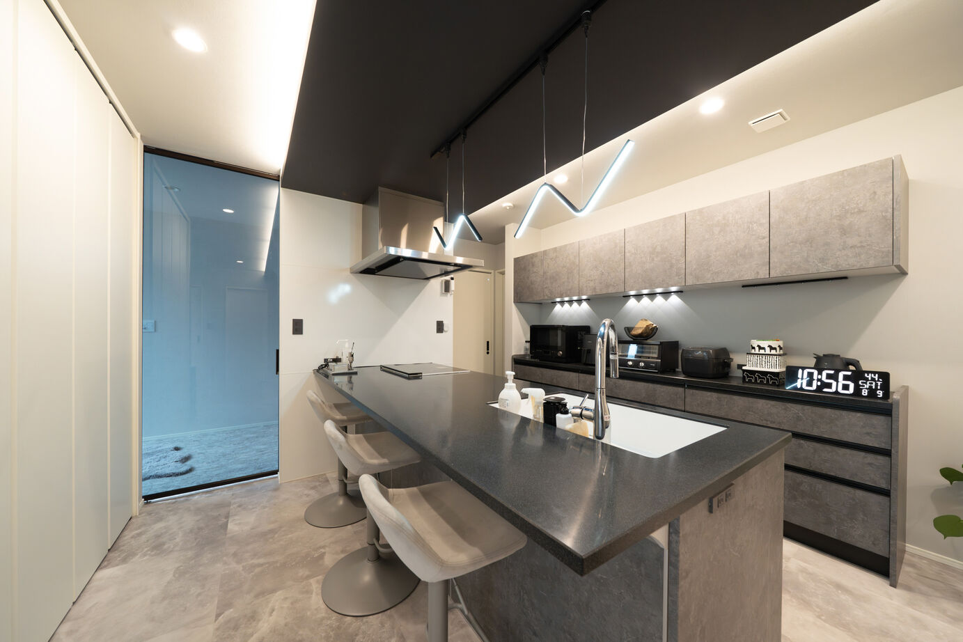 ヤマト住建 兵庫県加古川市/ワンフロアに広がる贅沢──ホテルライクな平屋で過ごす日常の建築実例画像4