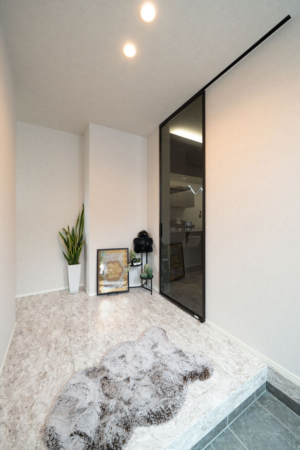 ヤマト住建 兵庫県加古川市/ワンフロアに広がる贅沢──ホテルライクな平屋で過ごす日常の建築実例画像5