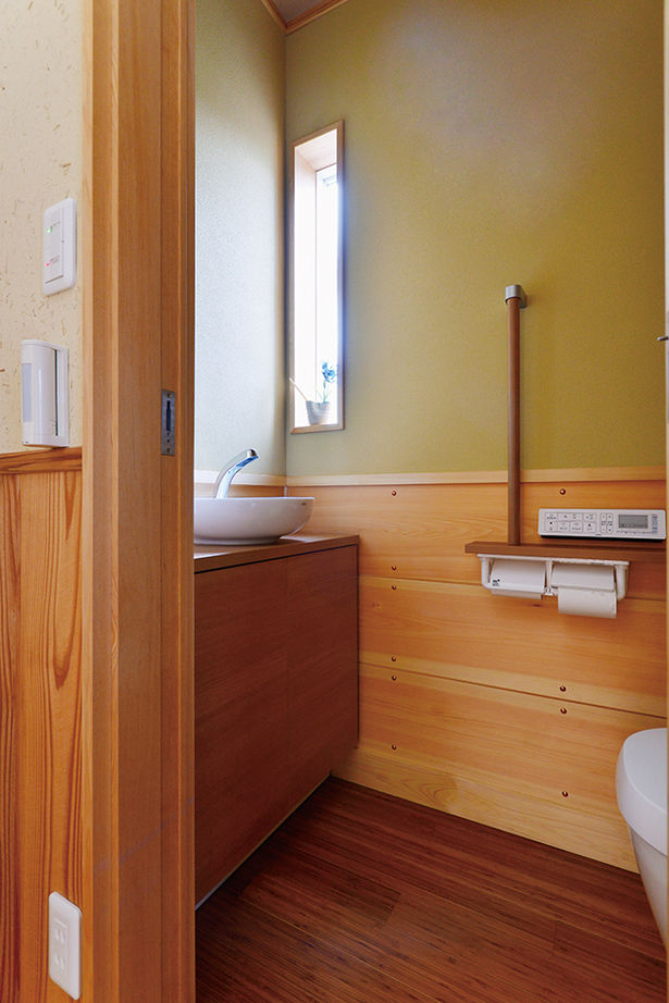 深澤木材 【3020万円/40坪/間取り有/平屋】吹き抜け窓で明るさを確保した平屋住まい。二世帯住宅対応で和モダンな家の建築実例画像8