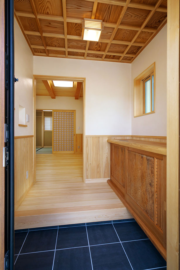 深澤木材 【31坪/瓦屋根/自然素材】モデルハウスで一目惚れした伝統的な和風建築。木の香り漂う旅館のような家の建築実例画像10